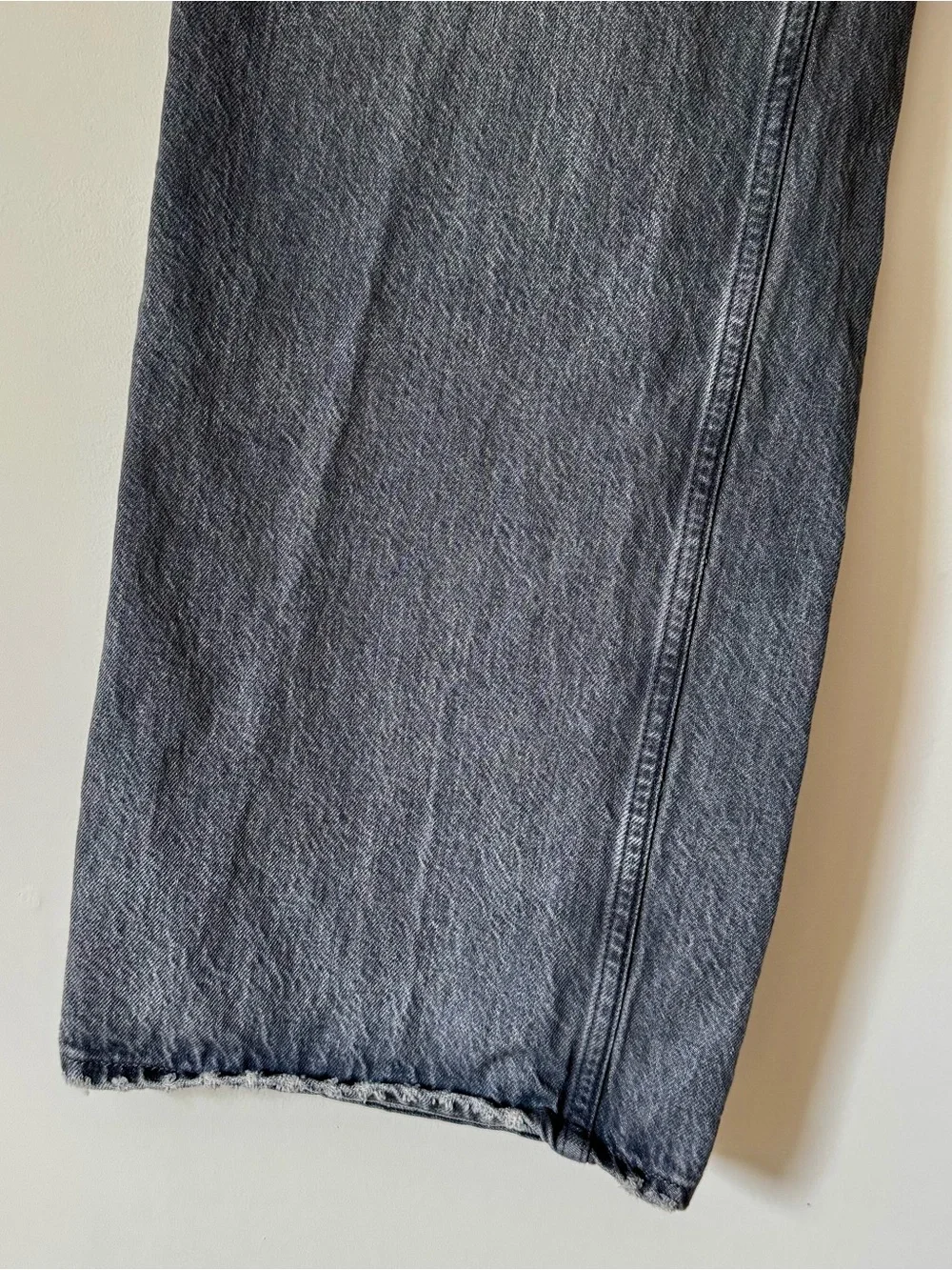 Abercrombie & Fitch High Rise Loose Jeans, Grey Wash Denim – Size 31